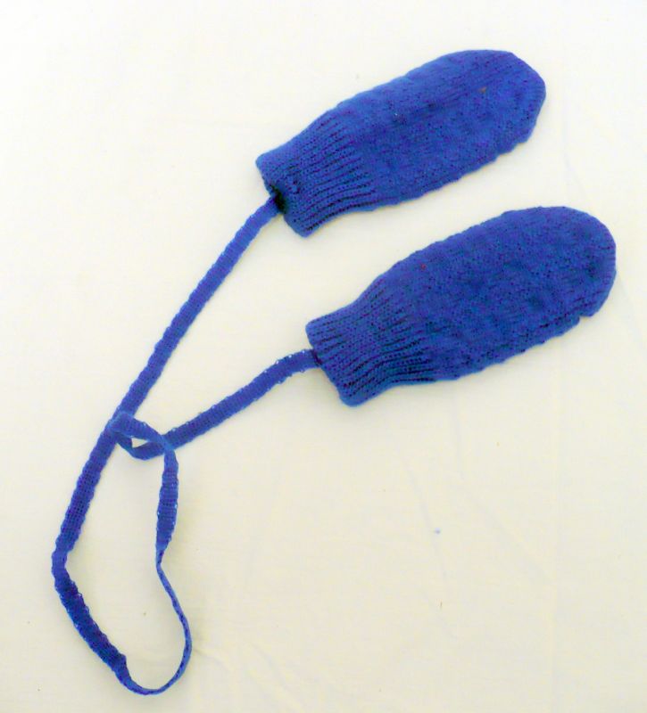 Pleteninové modré rukavice pěstičky